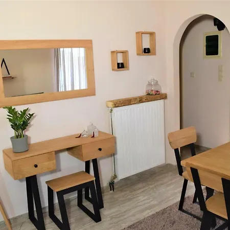 Apartment Petra Thea 1 *