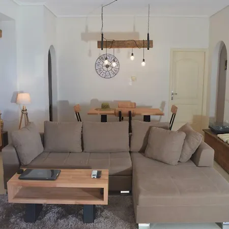 Petra Thea 1 * Kalamata