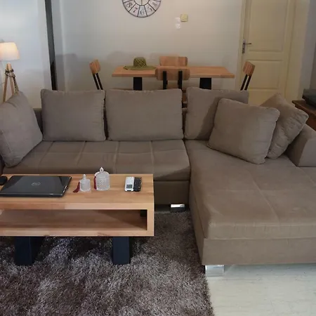 Petra Thea 1 Apartamento *