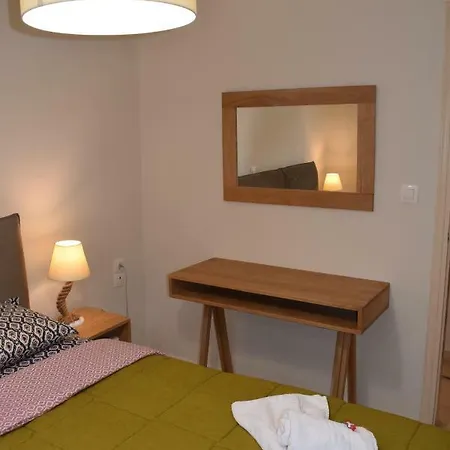 Apartamento Petra Thea 1 *