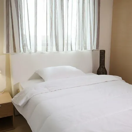 Apartment Petra Thea 1 *