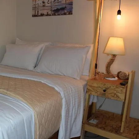 Apartment Petra Thea 1